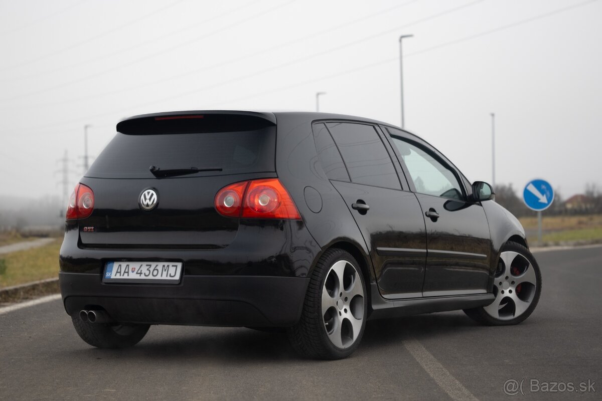 Volkswagen Golf GTI - 4
