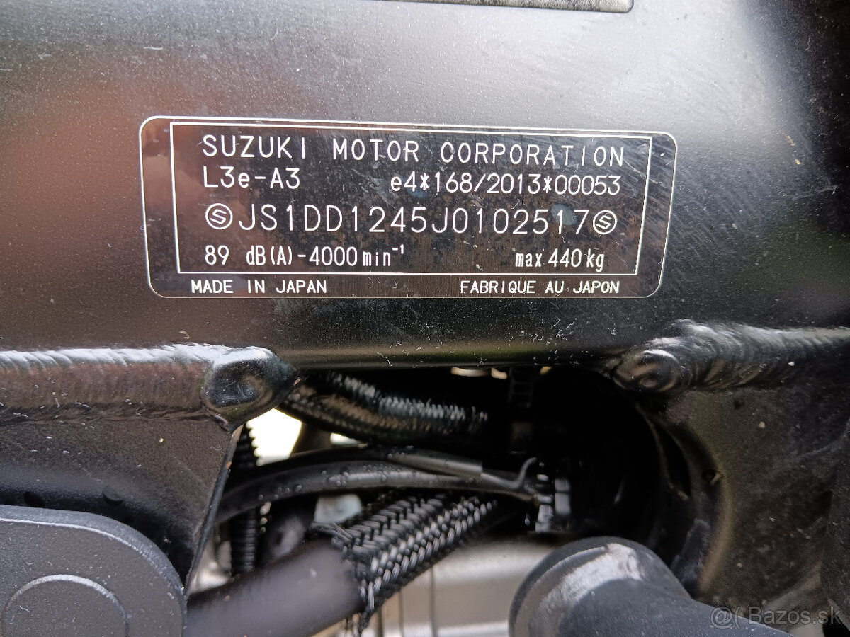 SUZUKI V-STROM DL 1000 - 4