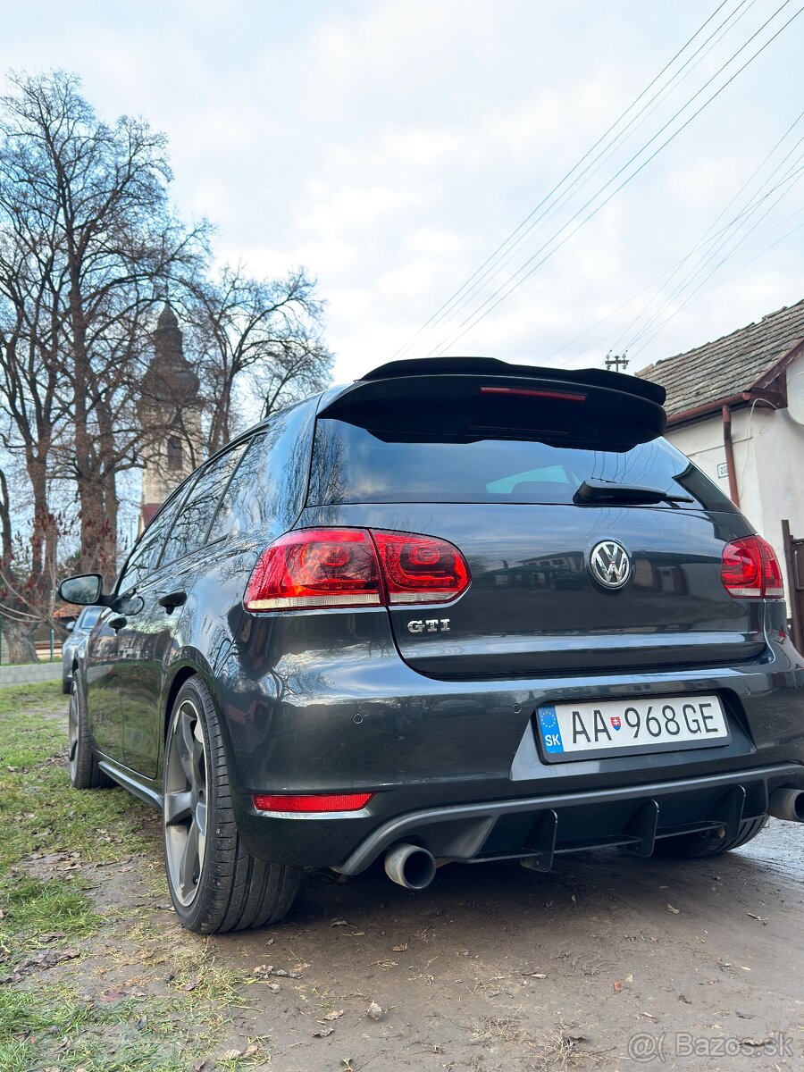 Volkswagen Golf 6 GTI DSG - 4