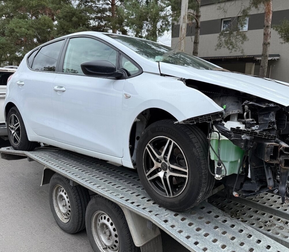 Rozpredam Kia Ceed II 1.4 CRDi 2016 - 4