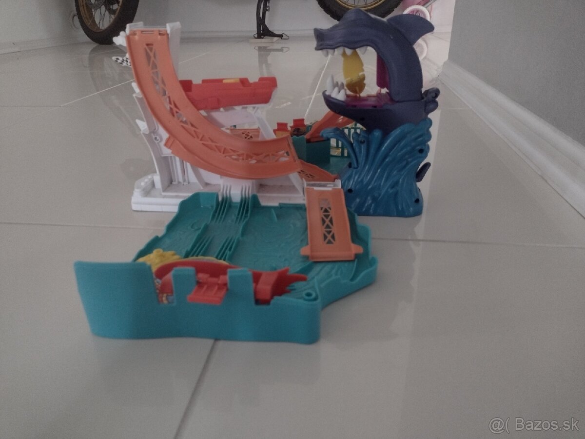 Hot wheels kufrikova dráha - 4
