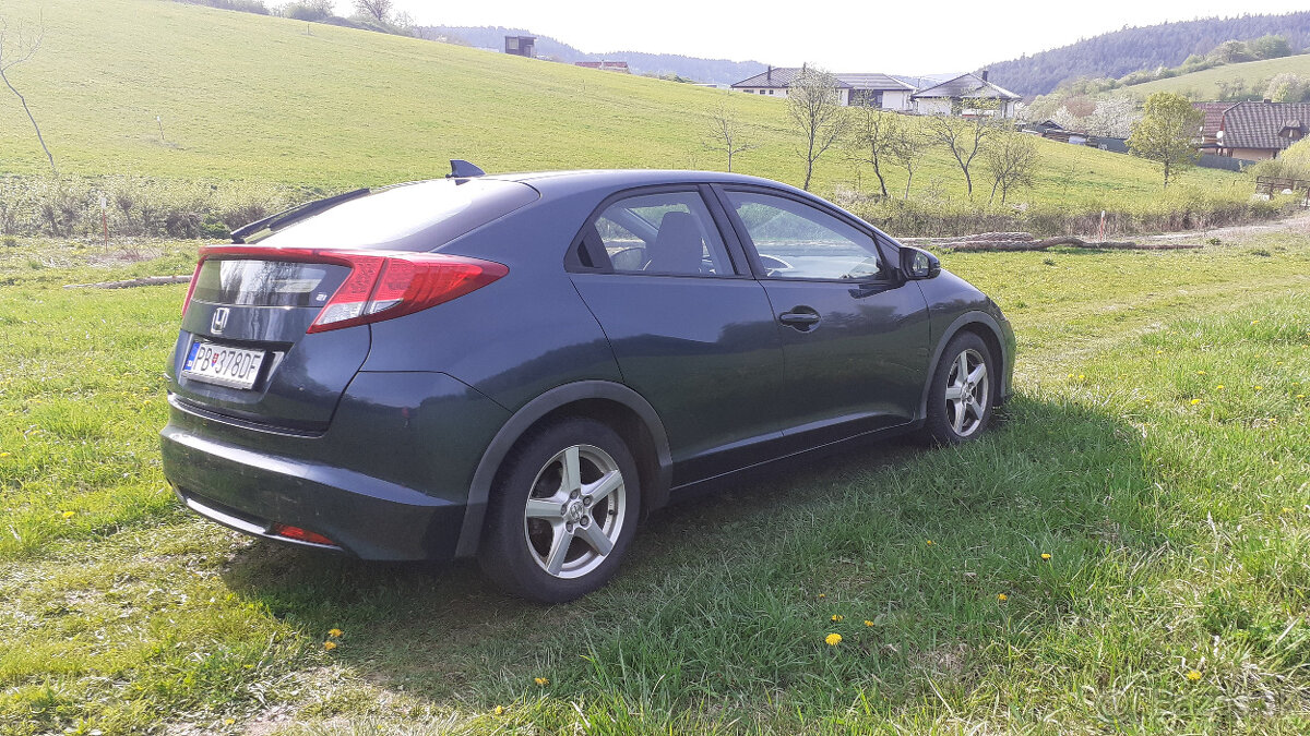 Honda Civic 1.8 i-VTEC - 4
