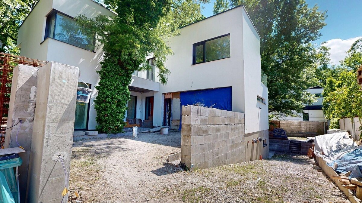 Predaj holodomu rodinného domu v Rusovciach – exkluzívna pol - 4