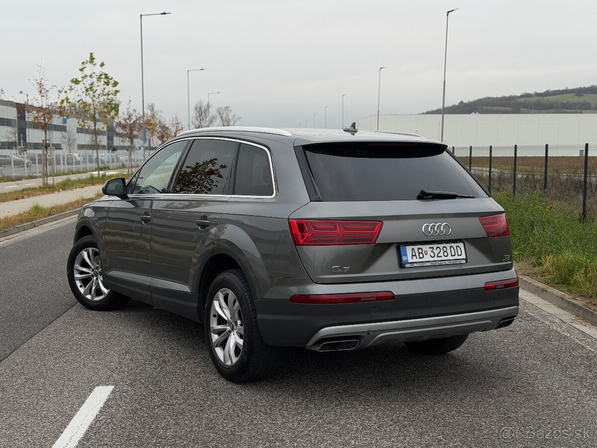 Audi Q7 3.0 TDi - 4