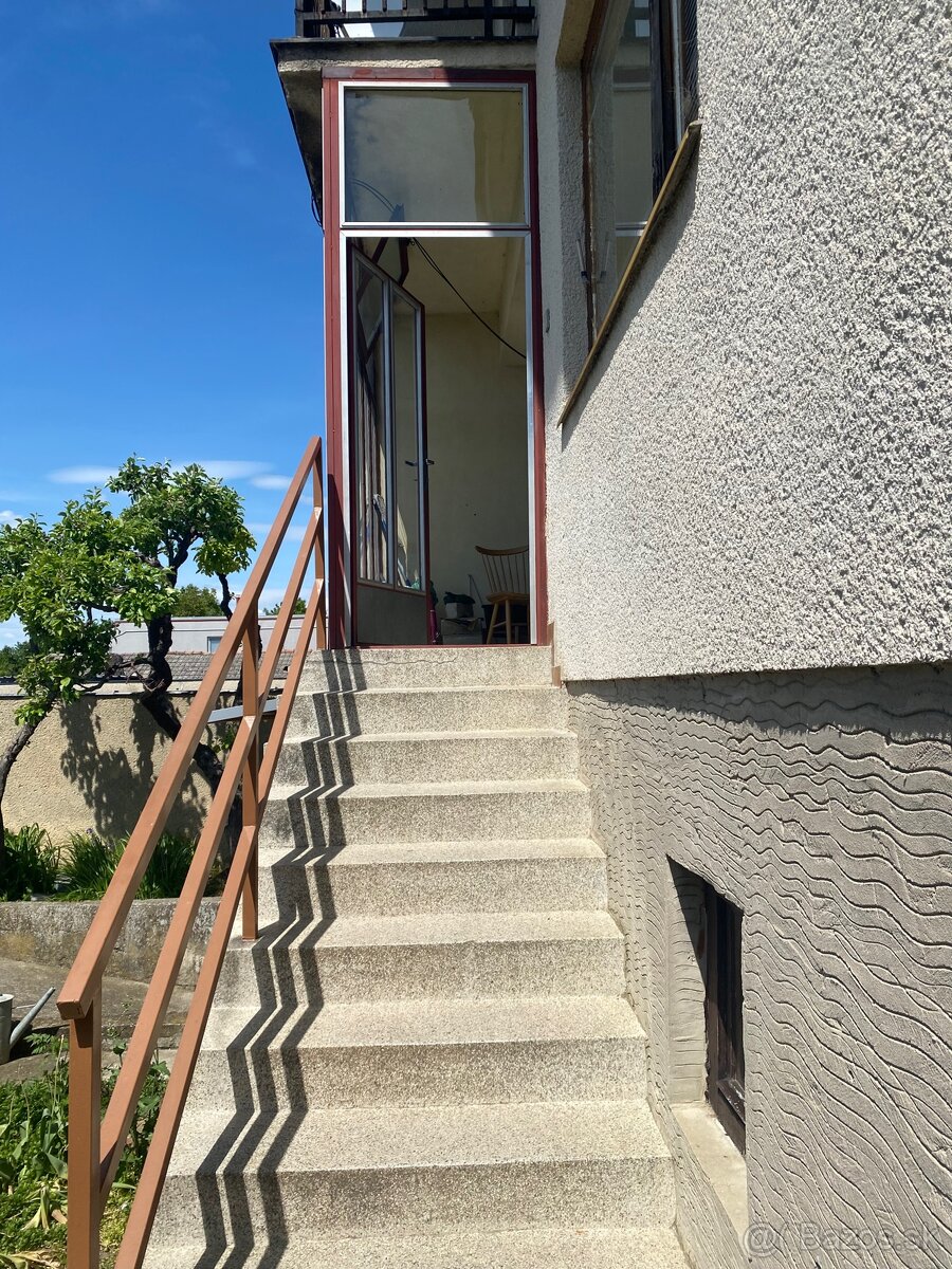 Ponúkam na predaj 5 izb, rodinný dom v obci Kocurice. - 4