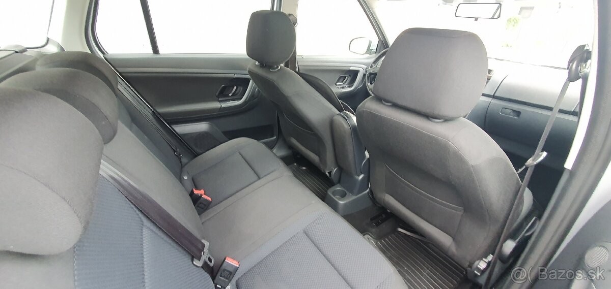 Predám Škoda Fabia Combi 1.6 TDi - 4