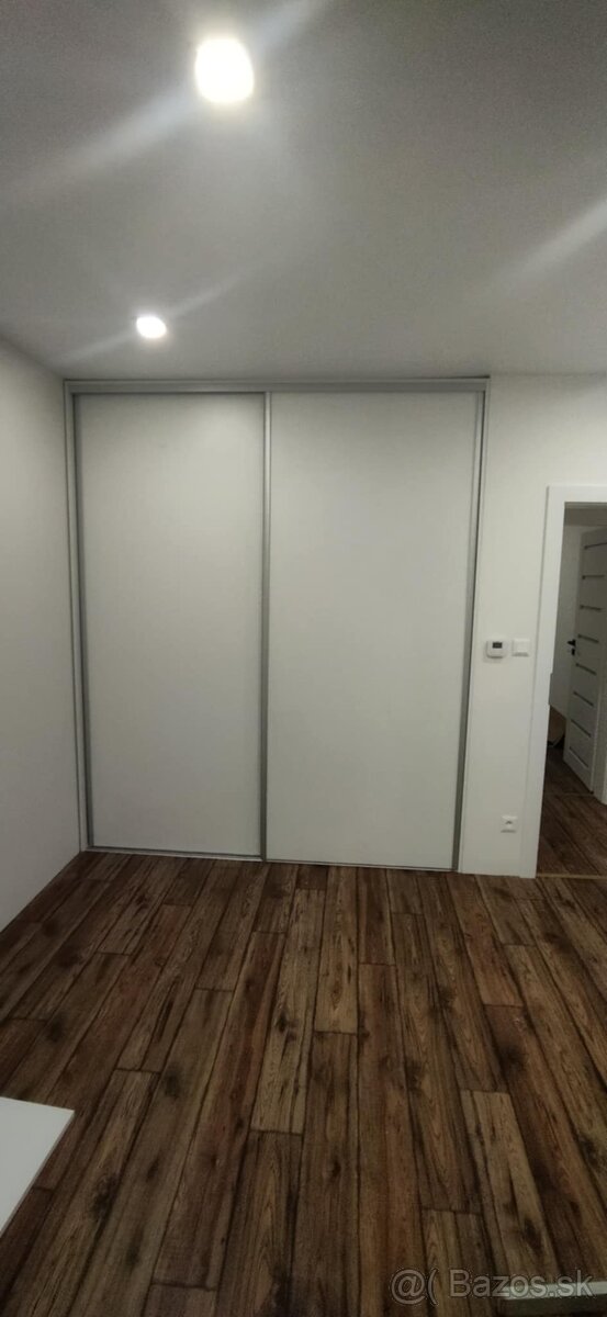 Vyrobím vstavané skrine na mieru - 4