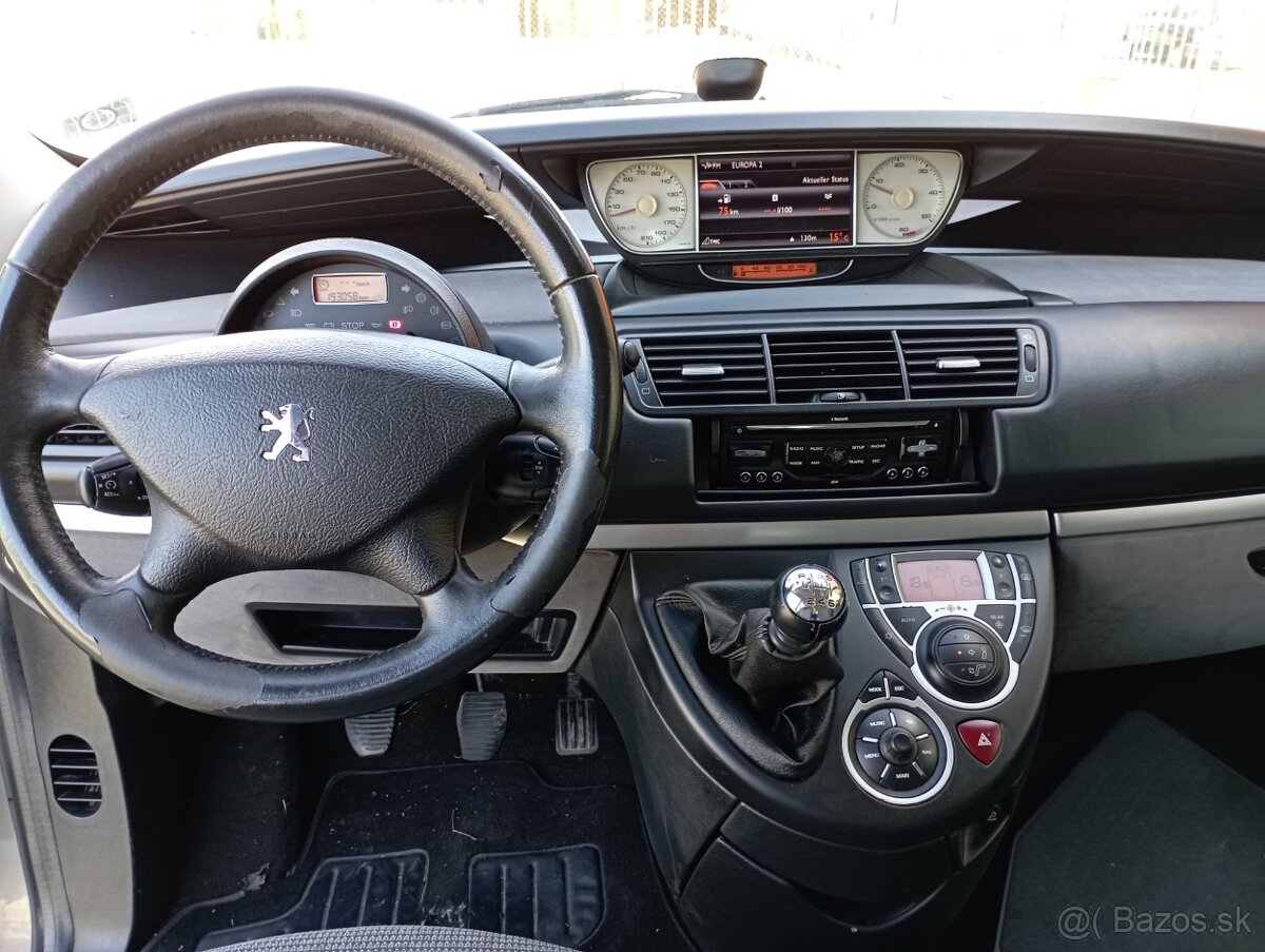 Peugeot 807 - 4