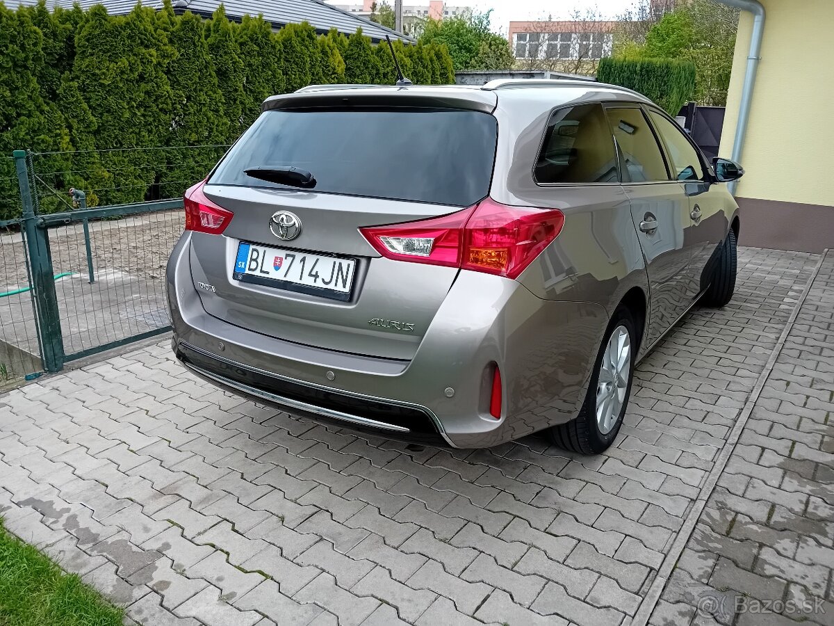 Toyota auris 2 2012-2015 1.4ID-4D - 4