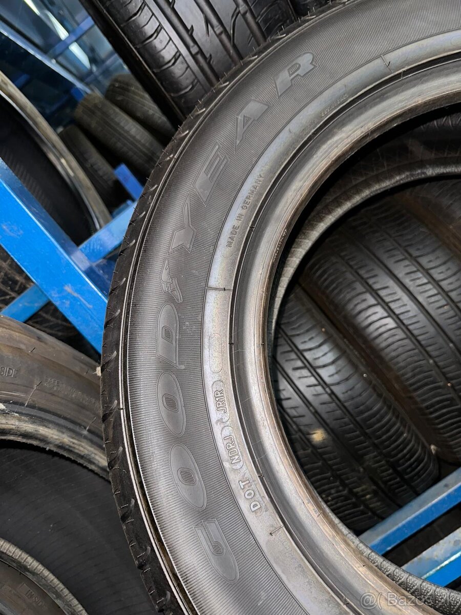 Goodyear 235/60R17 letne pneumatiky - 4
