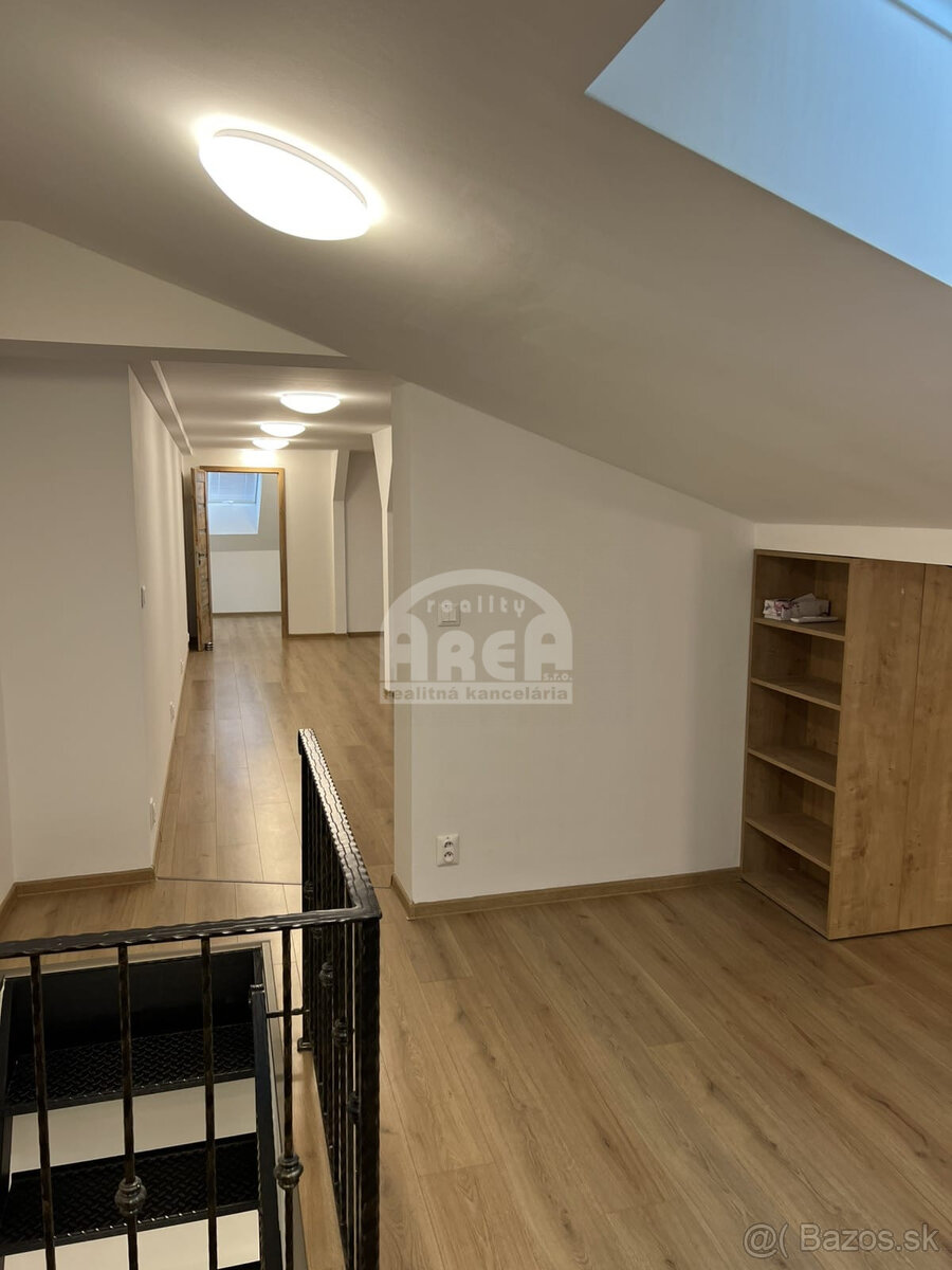 Na prenájom obchodné priestory v centre mesta Michalovce - 4