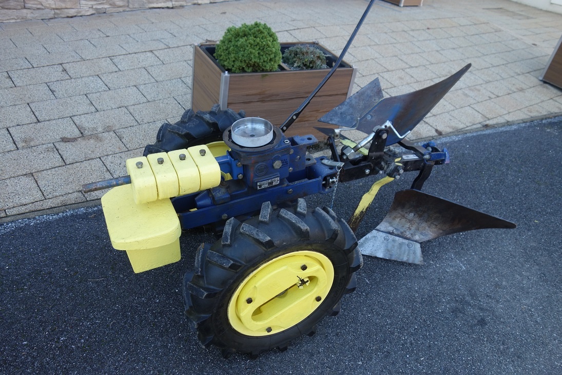 Podvozok na Agzat s pluhom - 4