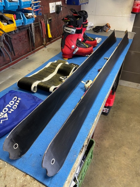 Predám K2 Shuksan 160 cm, lyžiarky La Sportiva , pásy - 4