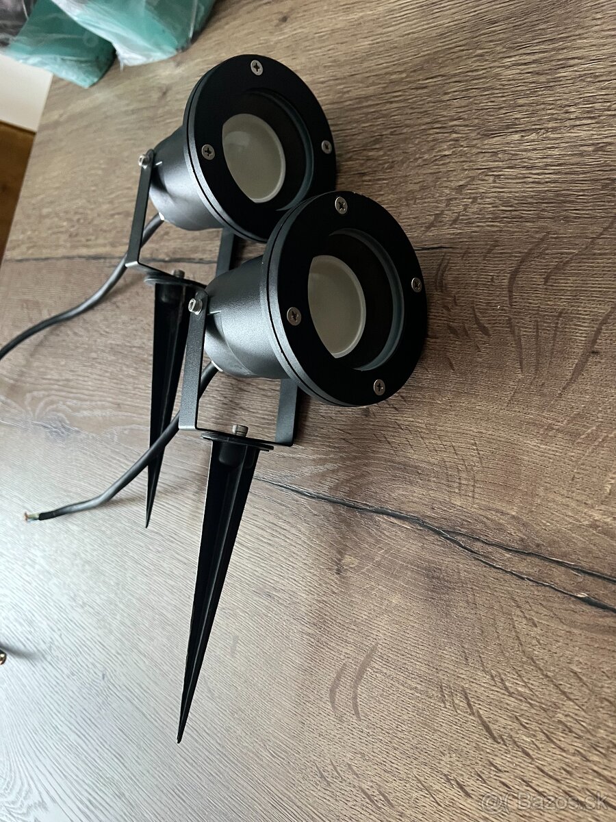 Vonkajšie záhradné lampy - 4