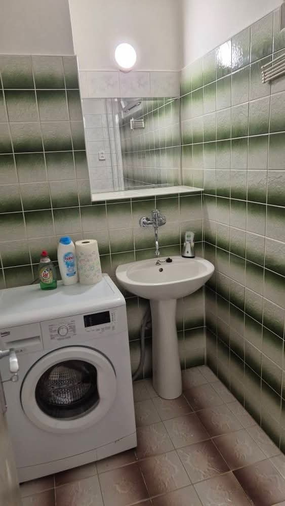 Prenájom bytu-Komárne - 4