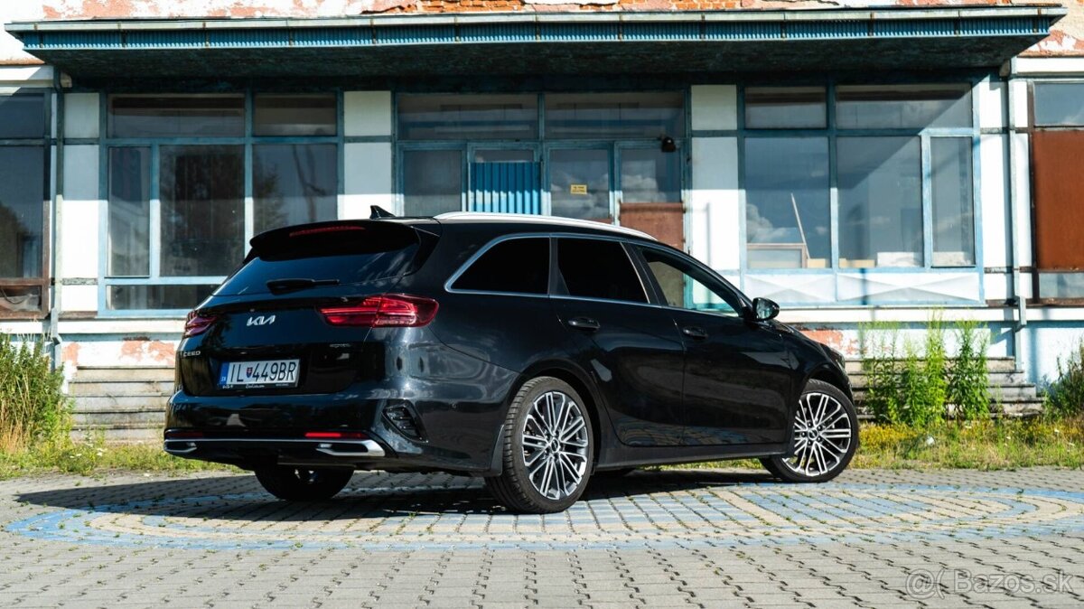 Kia Ceed SW 1.5 T-GDi GT-Line - 4