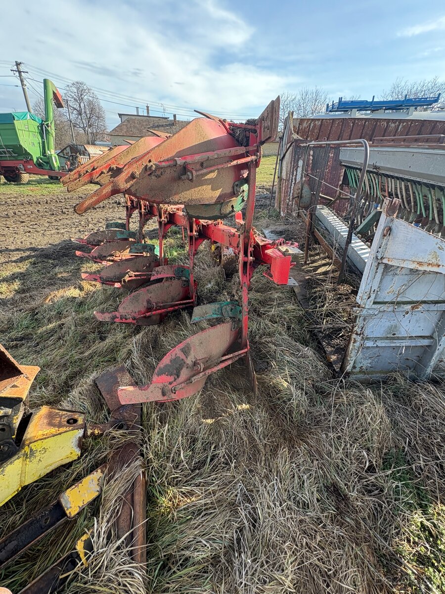 Otočný pluh Pötinger Servo 4+1 - 4