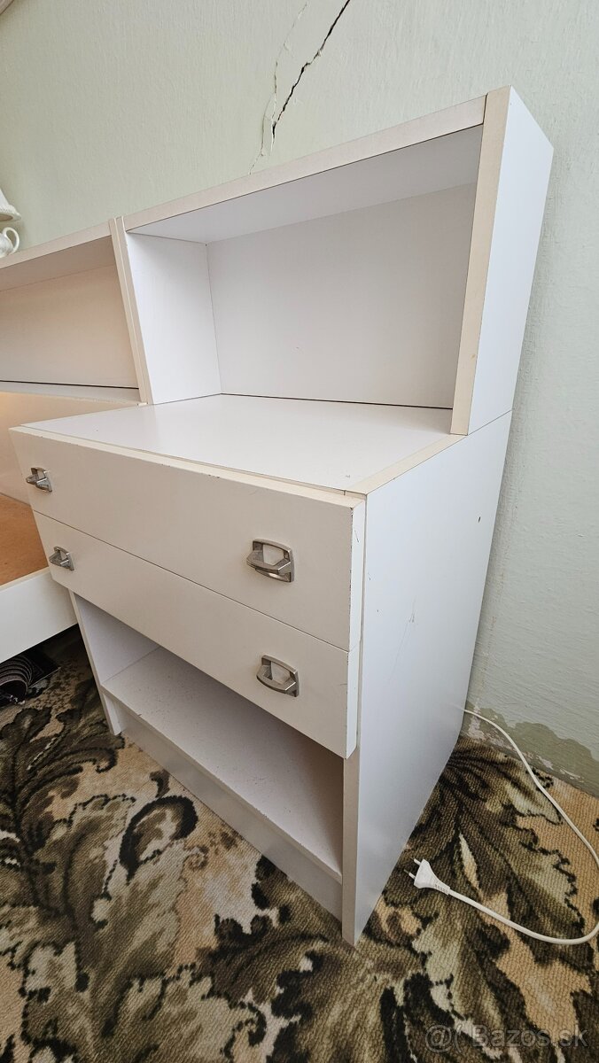 Posteľ/nočné stolíky/zrkadlo - 4