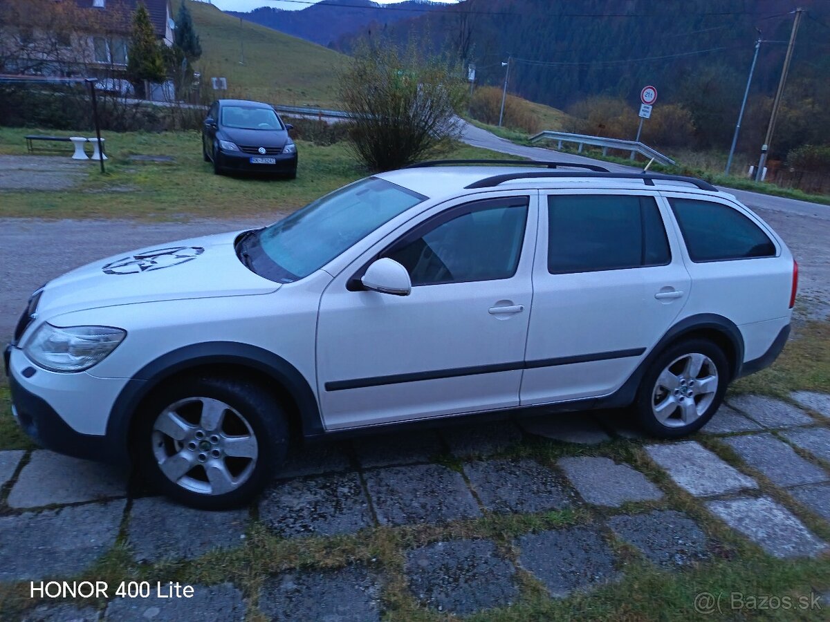 Škoda Octavia 2 scout rv2011 - 4