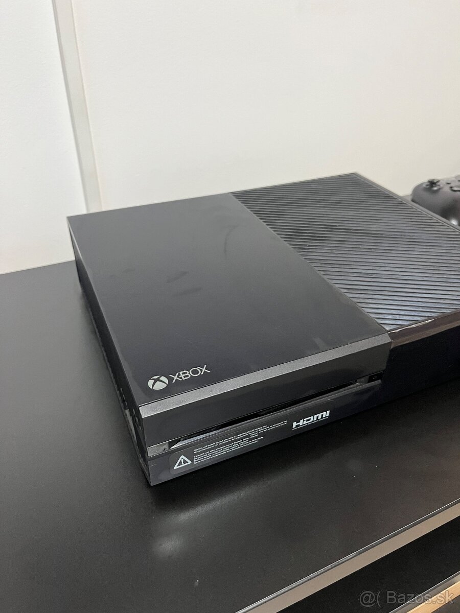Xbox one 1TB - 4