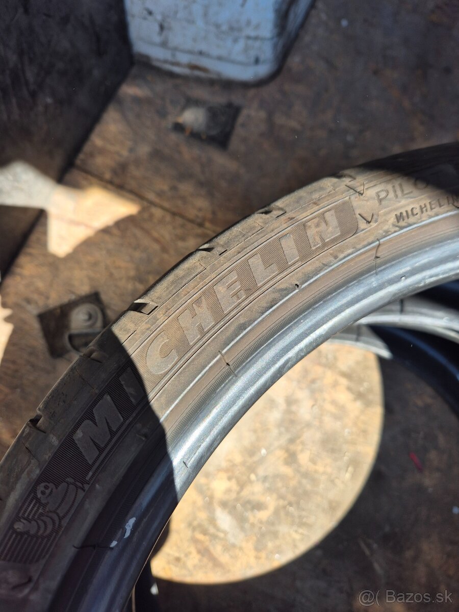 225/35 r19 Michelin - 4