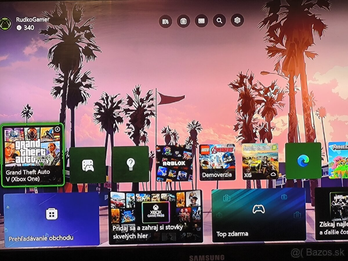 Predám Xbox One 500GB GTA V Premium Edition - 4