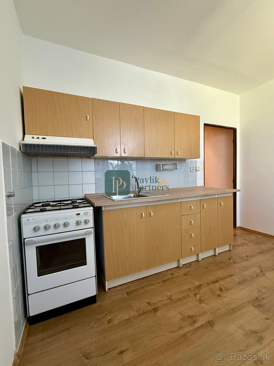 Predaj veľký 2 izbový byt, čiastočná rek., šatník, Chrenová - 4