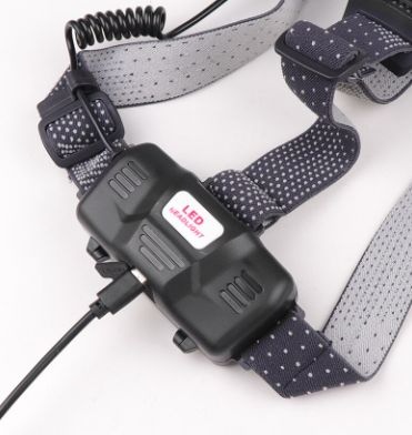 Predam LED zumovacia čelovka XHP50 - 4