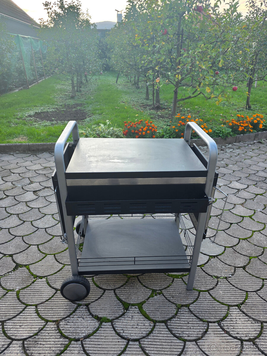 Grilovací stolík - 4