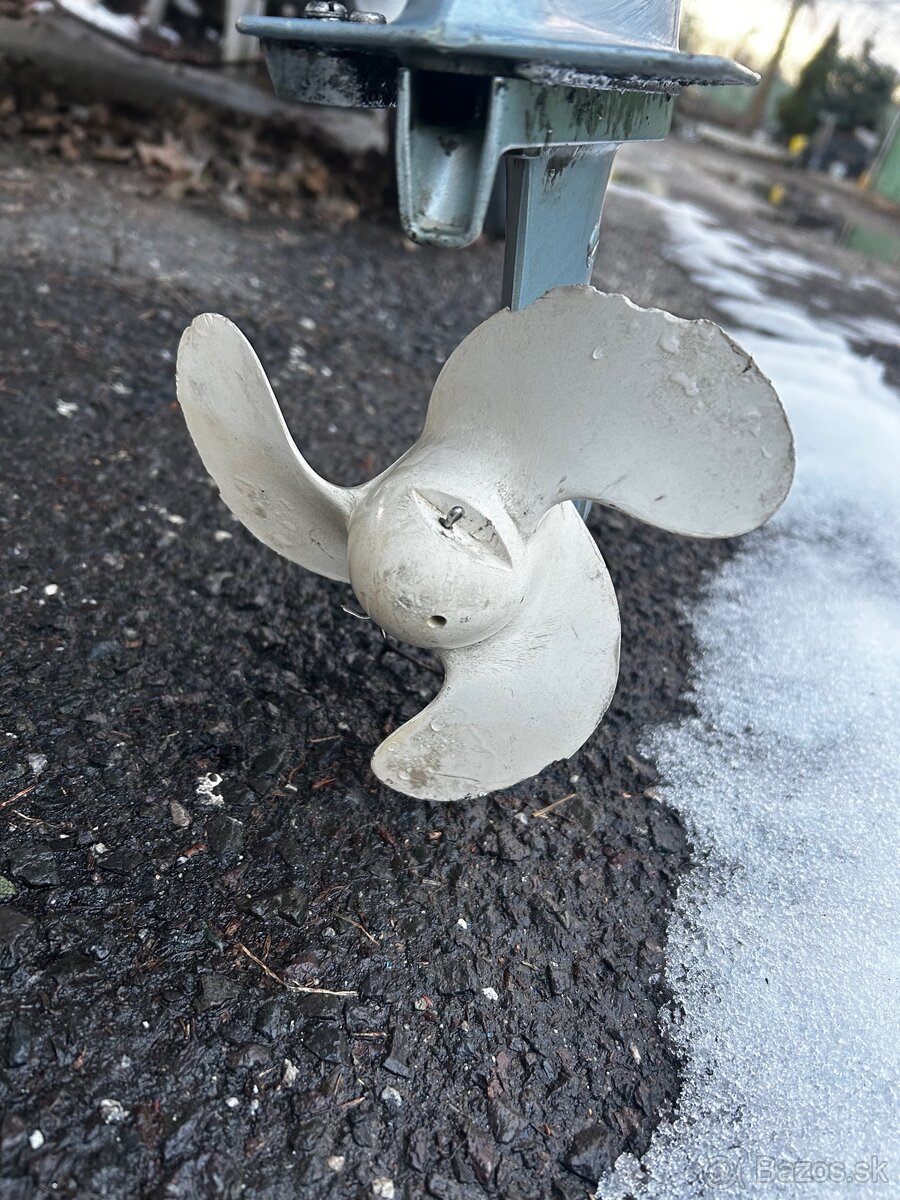 Lodný motor EVINRUDE 4 2t - 4