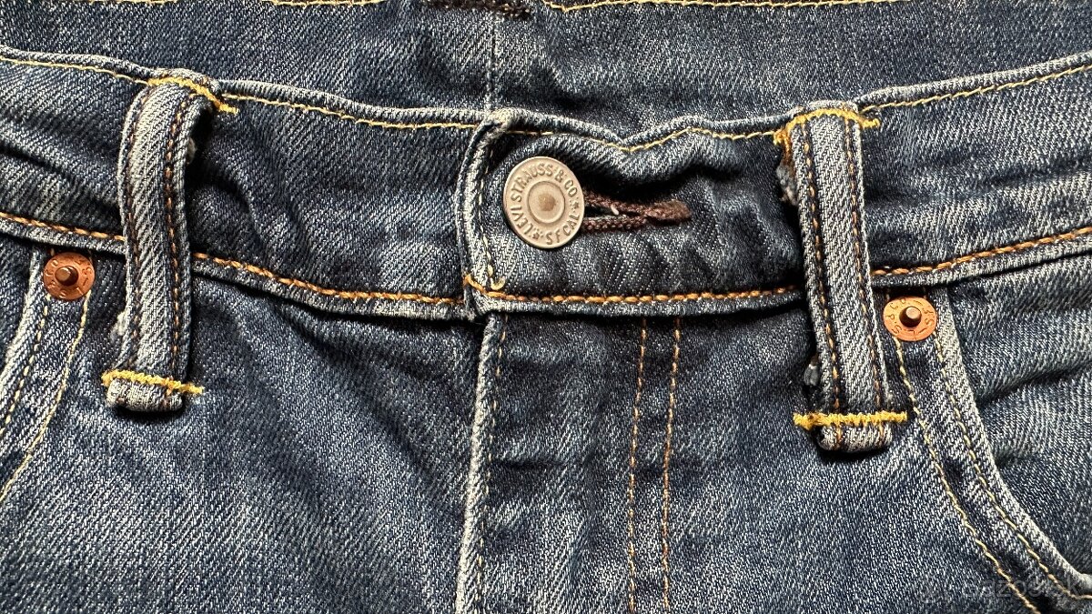 Pánske,kvalitné džínsy LEVIS 504 - veľkosť 32/32 - 4