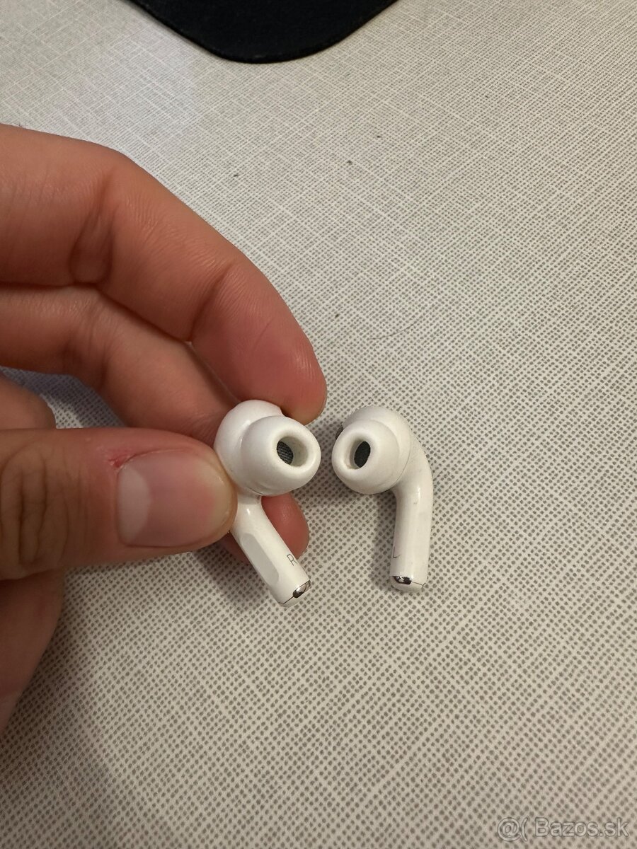 Slúchadka-Apple AirPods 2.Generácie - 4