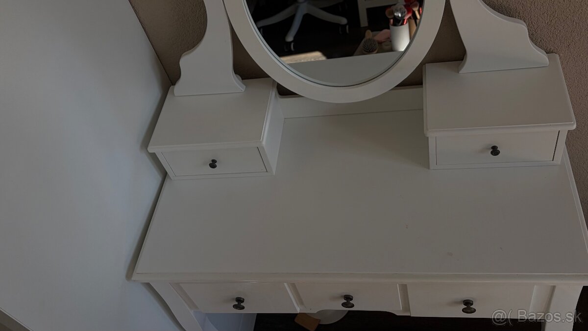 Toaletný stolík - 4