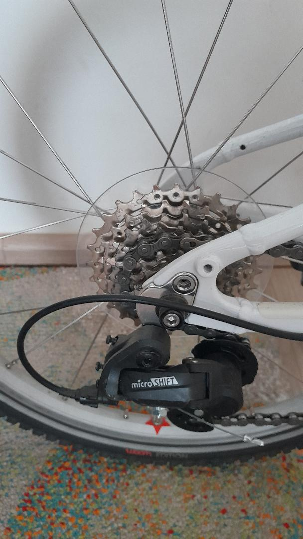 Woom 4 červený - 20 palc. - 4