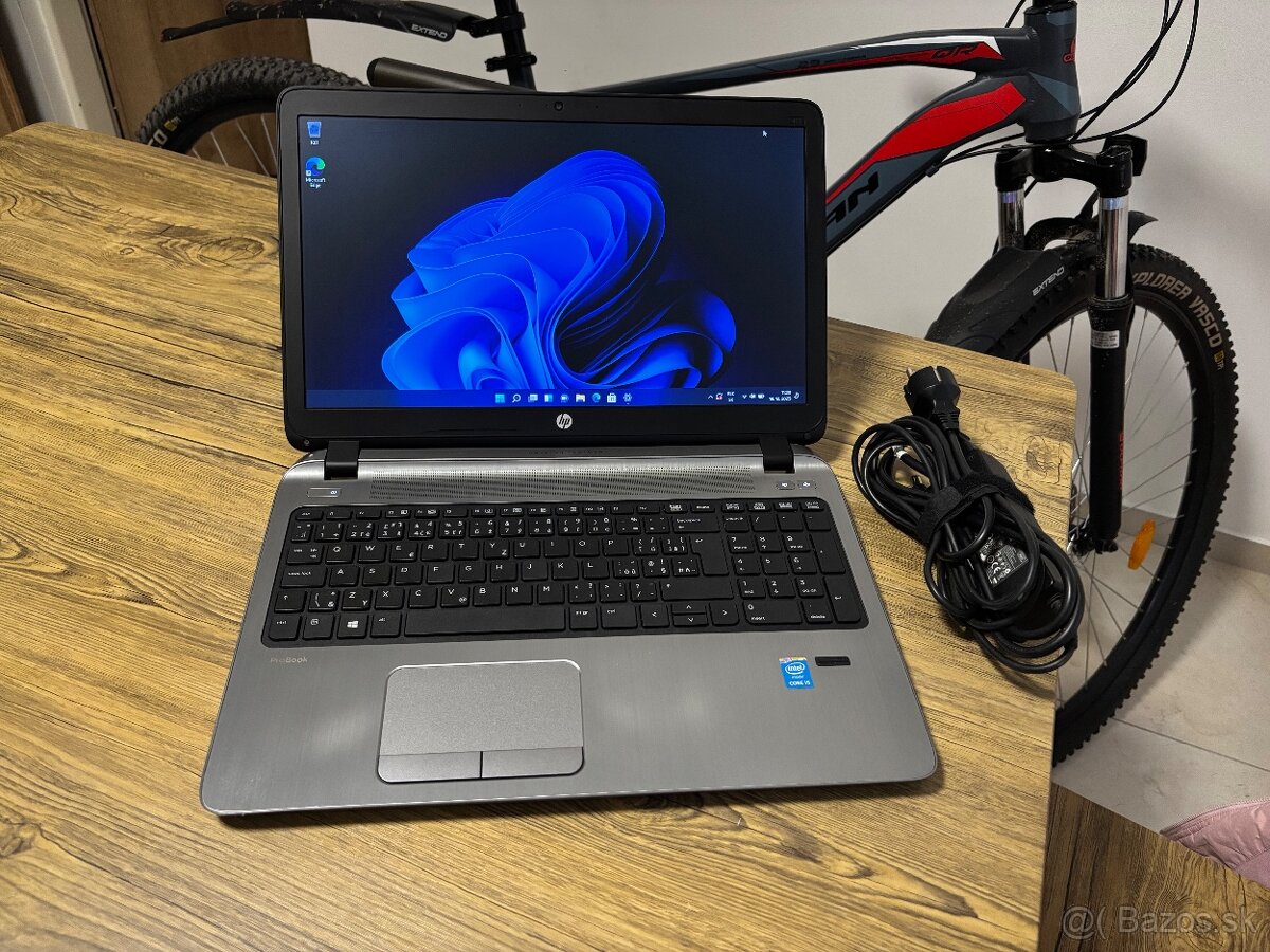 15.6"/HP Notebook/8GB RAM DDR3/512GB SSD/Intel HD 2GB - 4