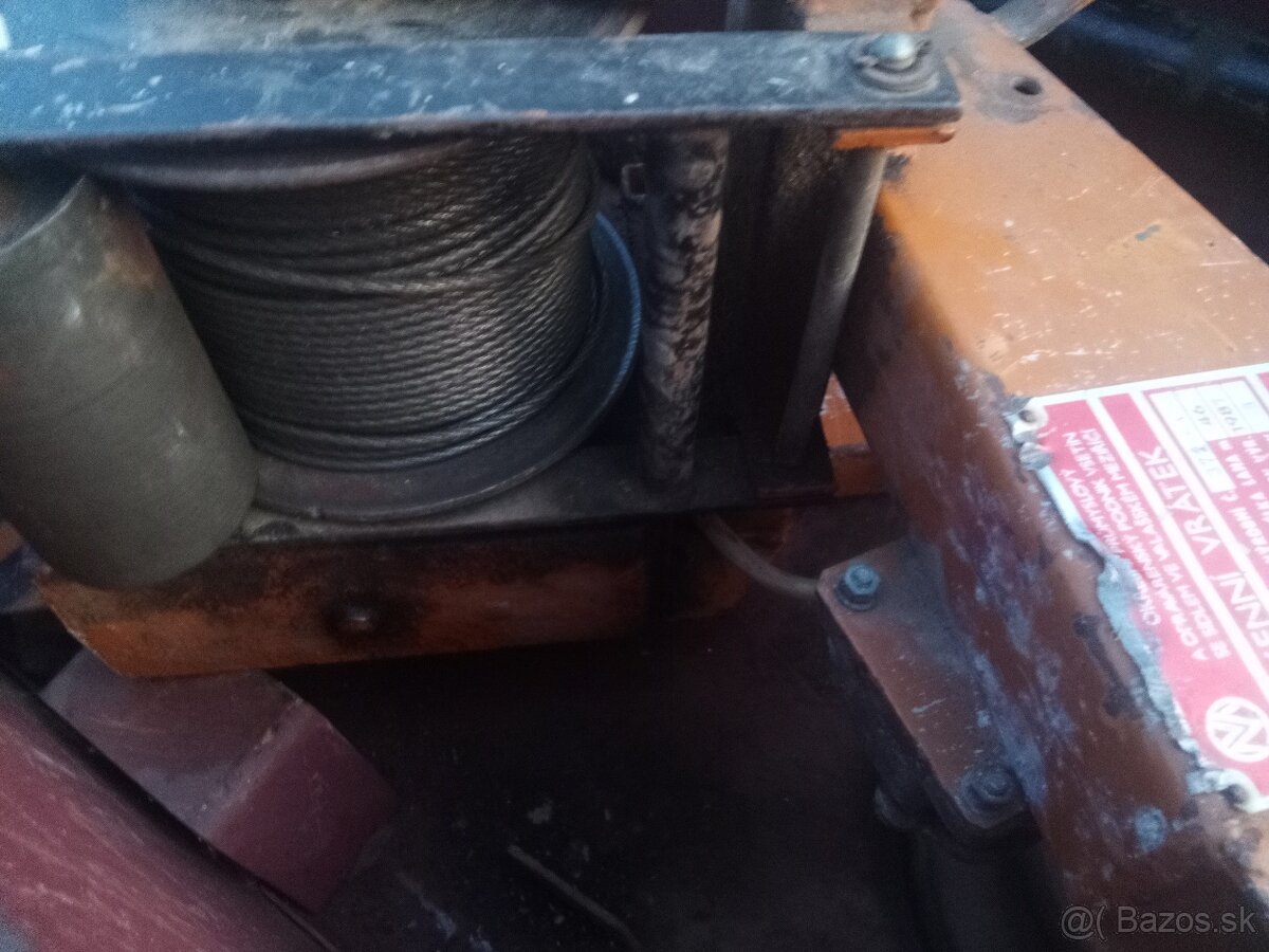 Okenný vrátok OVM 160 - 4