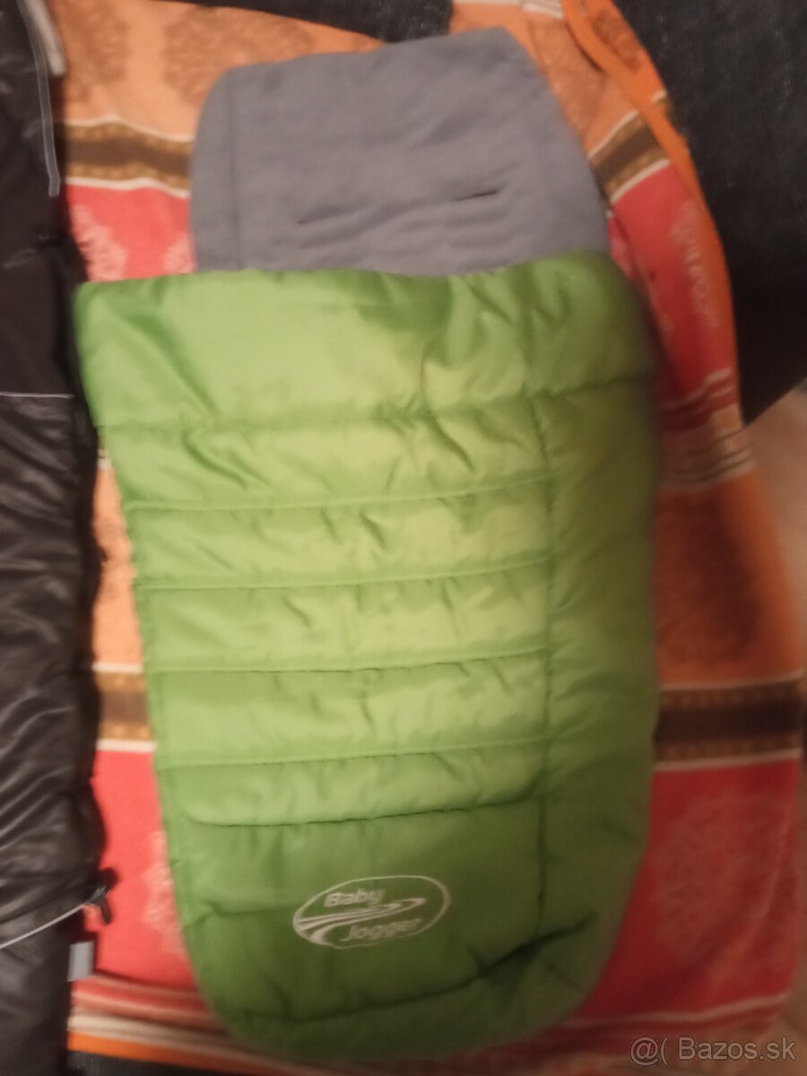 Predám kočík športový zeleno krémovej farby - 4