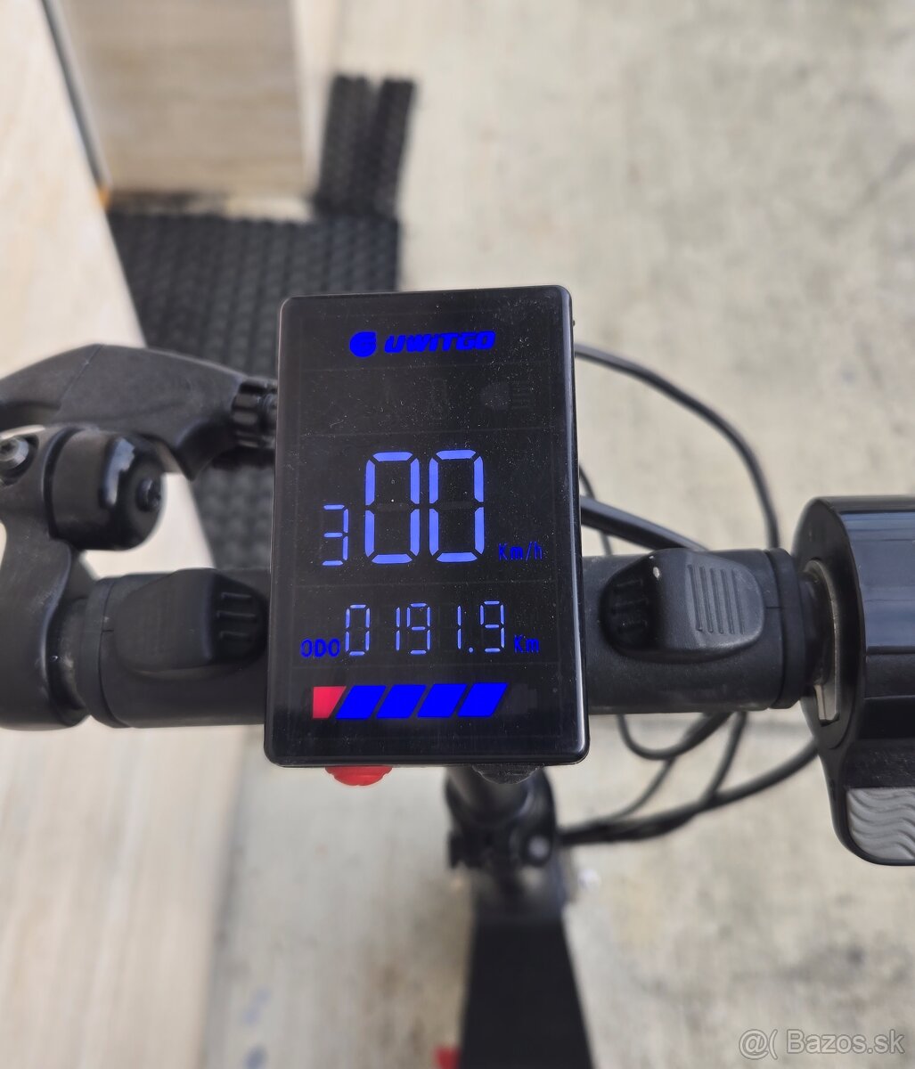 Elektrická kolobežka UWITGO - 4