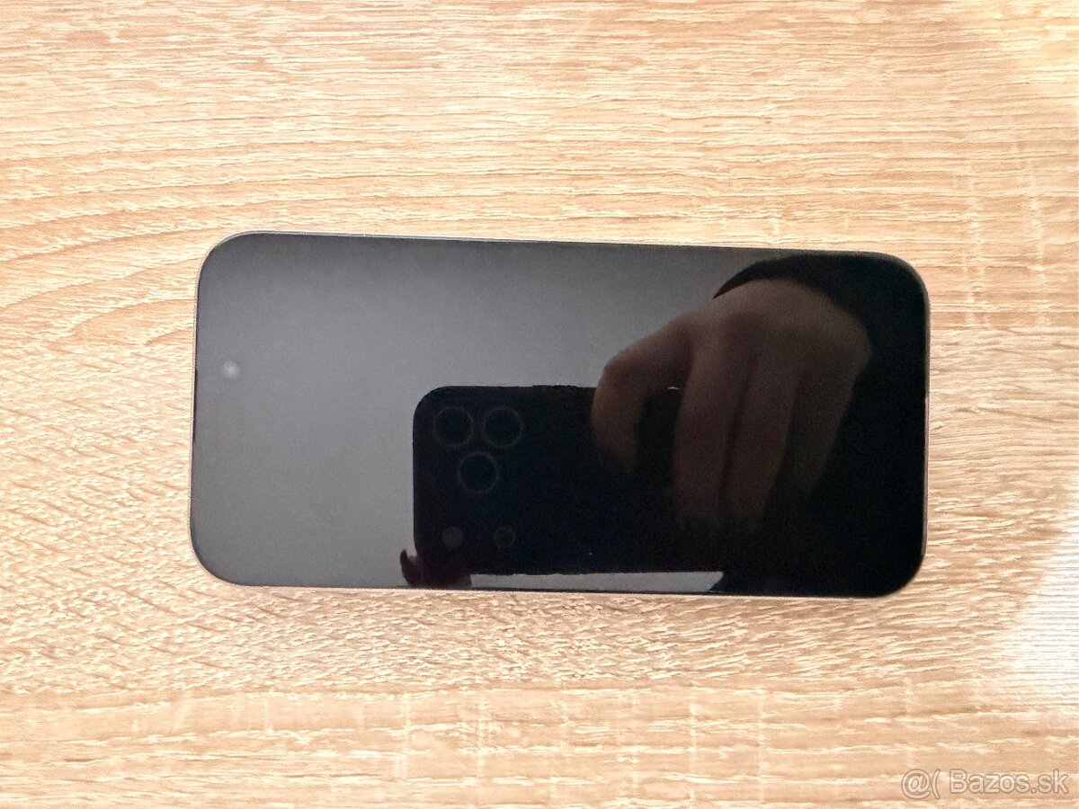 Apple iPhone 15 Pro 256GB prírodný titán - 4