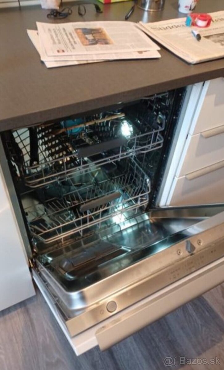 Bílá linka Ikea se spotřebiči,6167 - 4