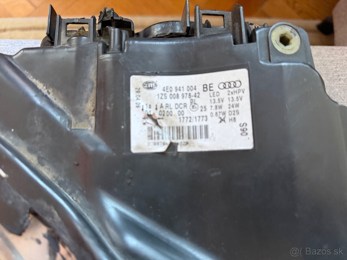 Svetlomety/svetlá Audi A8/S8 D3 - 4