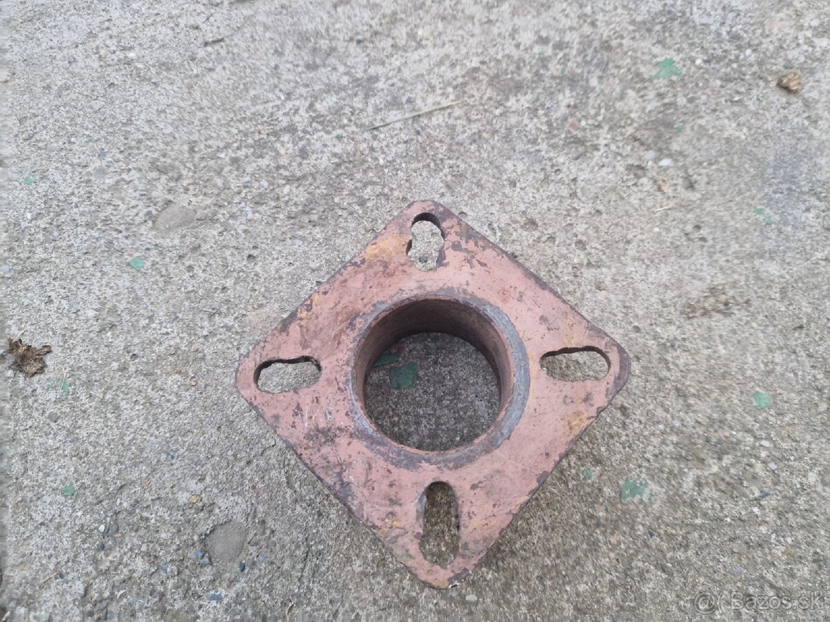 Zetor - Kryt vývodového hriadeľa UR1 - 4