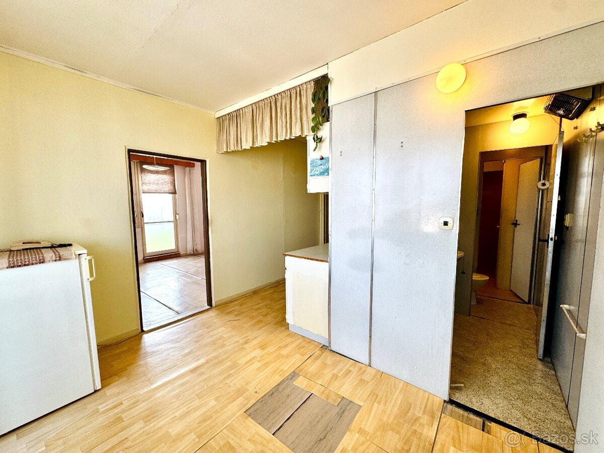 2- IZBOVÝ BYT - STREĎANSKÁ - 4