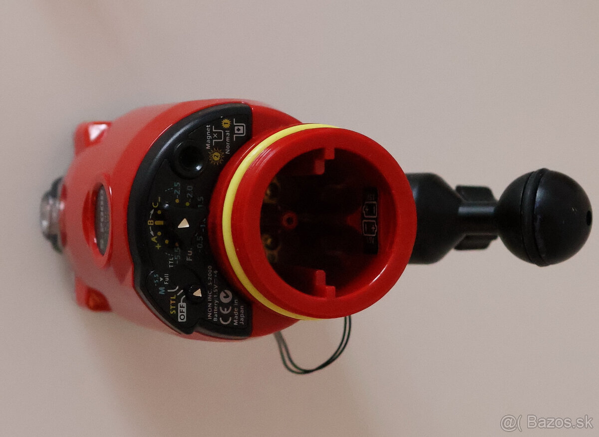 Podvodný S-TTL blesk Inon S2000 - 4