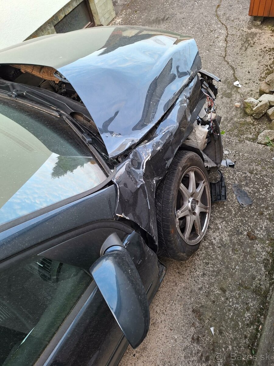 VW Golf 5 1.9 tdi - 4