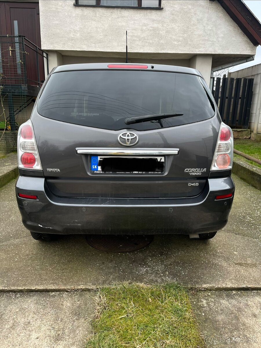 Toyota corolla verso - 4