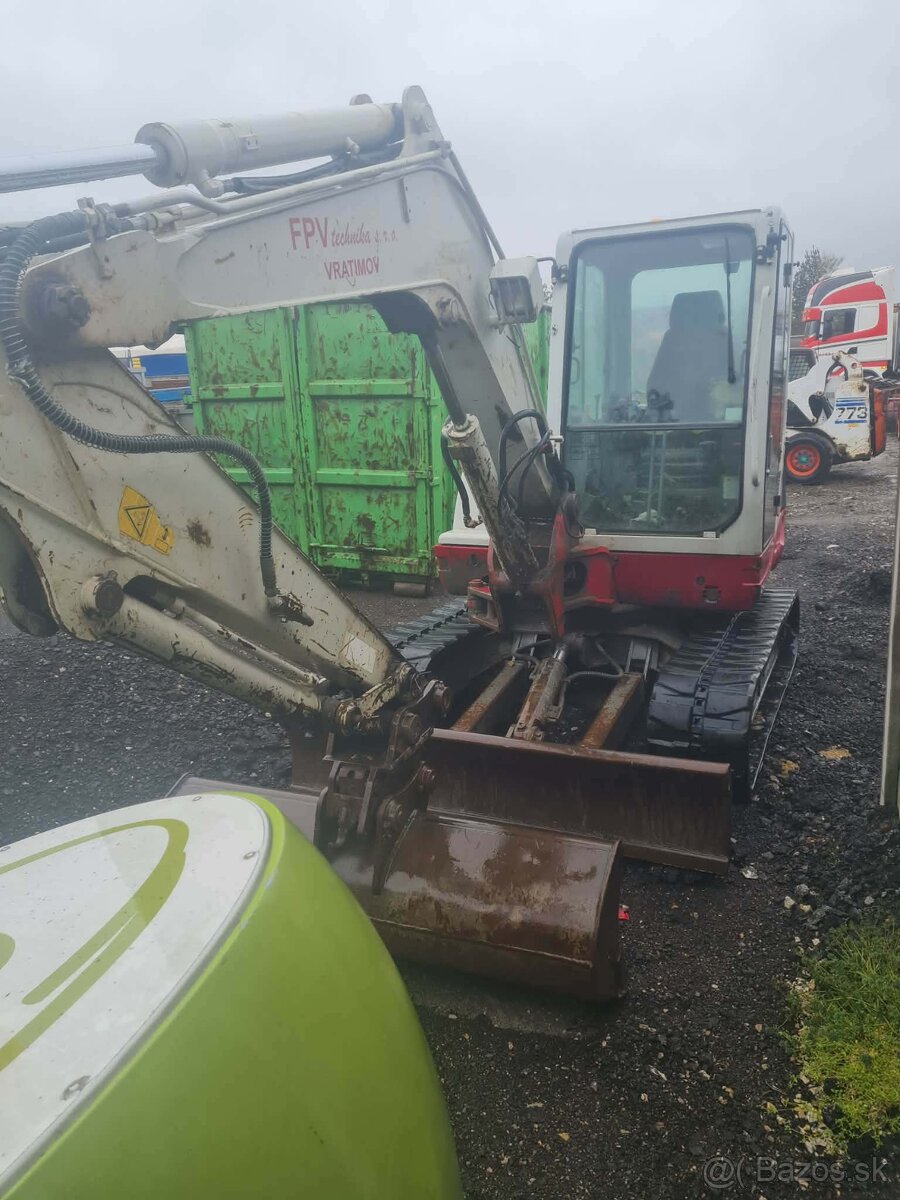 Takeuchi tb250 - 4