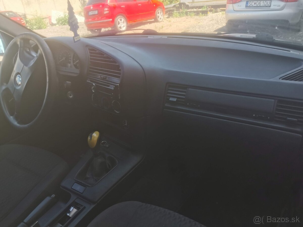 Bmw E36 1.6i+Lpg - 4