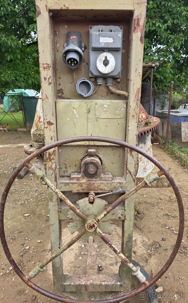 Miešačka 250 l - 4