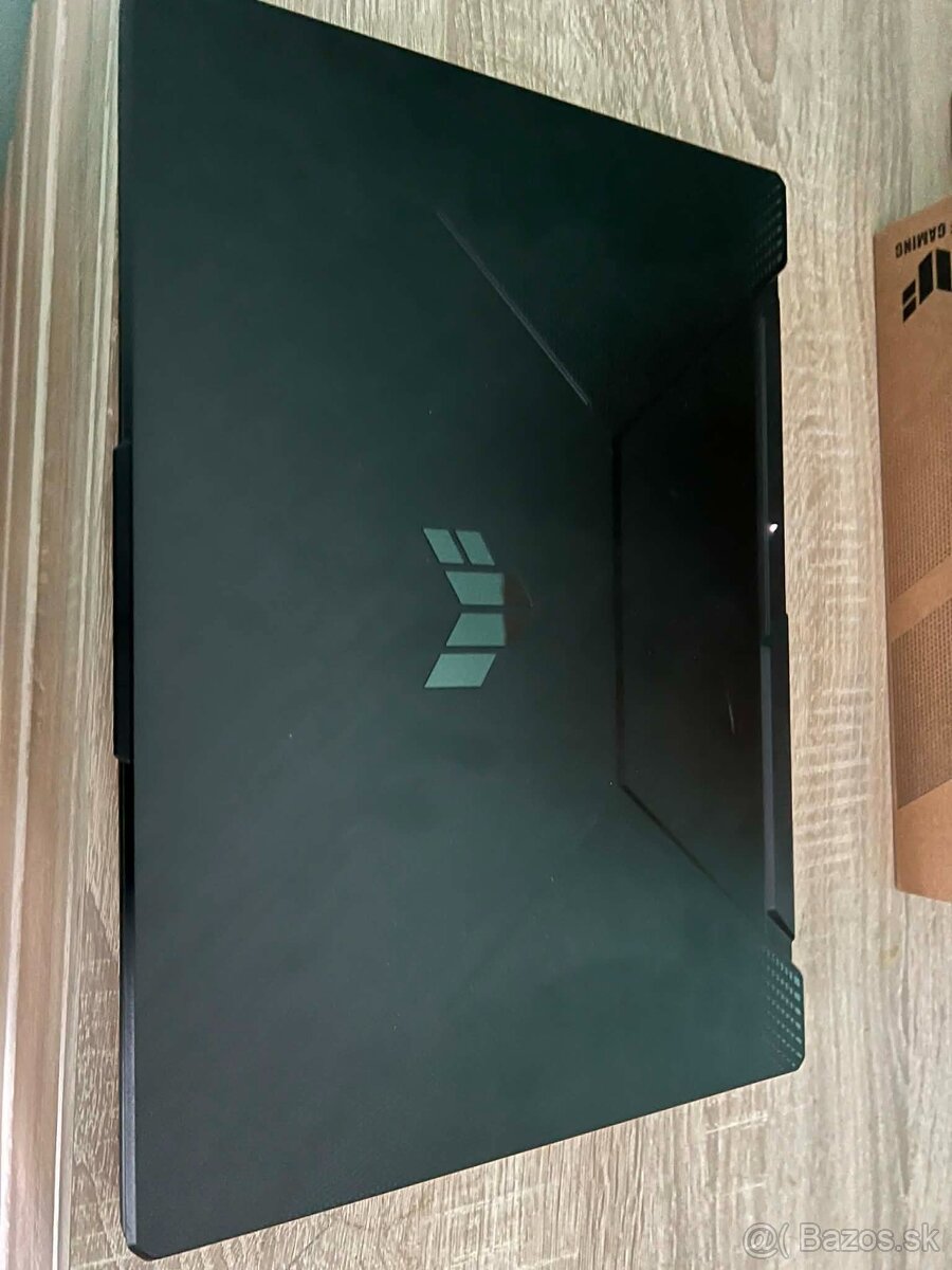 ASUS TUF GAMING A15 - 4